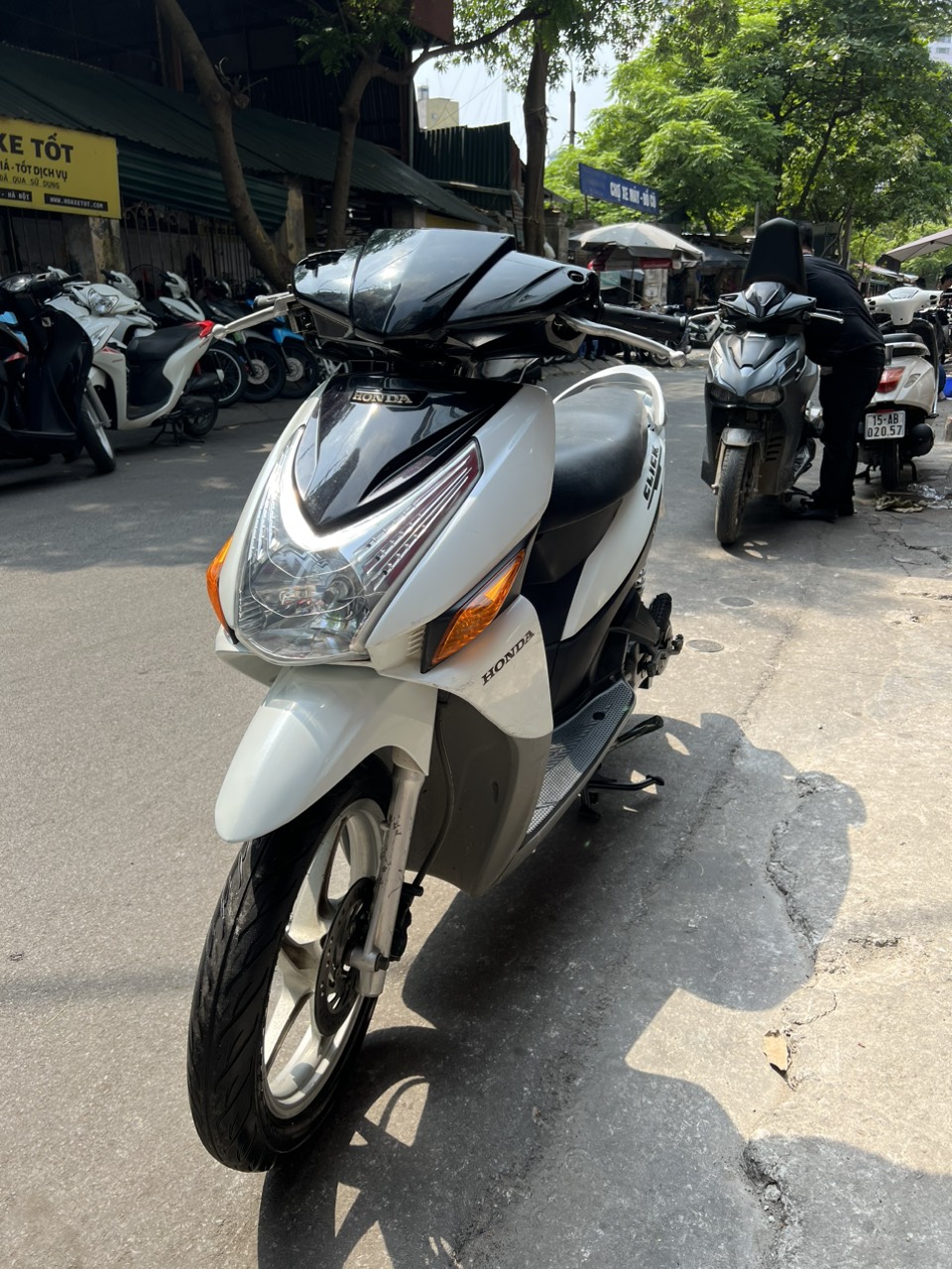 Honda click 110cc đk 2011 giấy tờ hợp lệ zin êm 106392578 #43 Honda click 110cc đk 2011 giấy tờ hợp lệ zin êm 106392578
